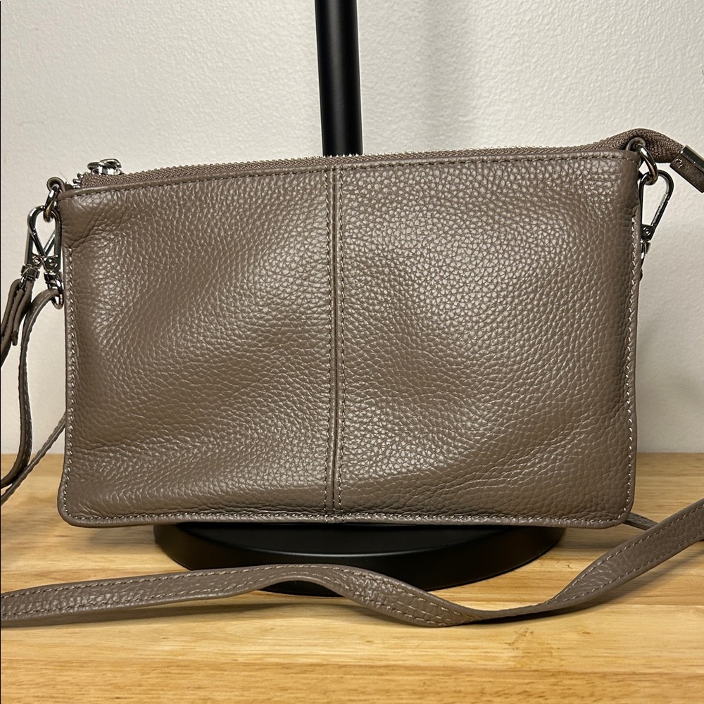Chic Brown Leather Crossbody Bag